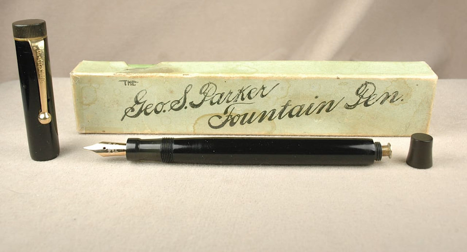 Vintage Parker fountain pen with original box.