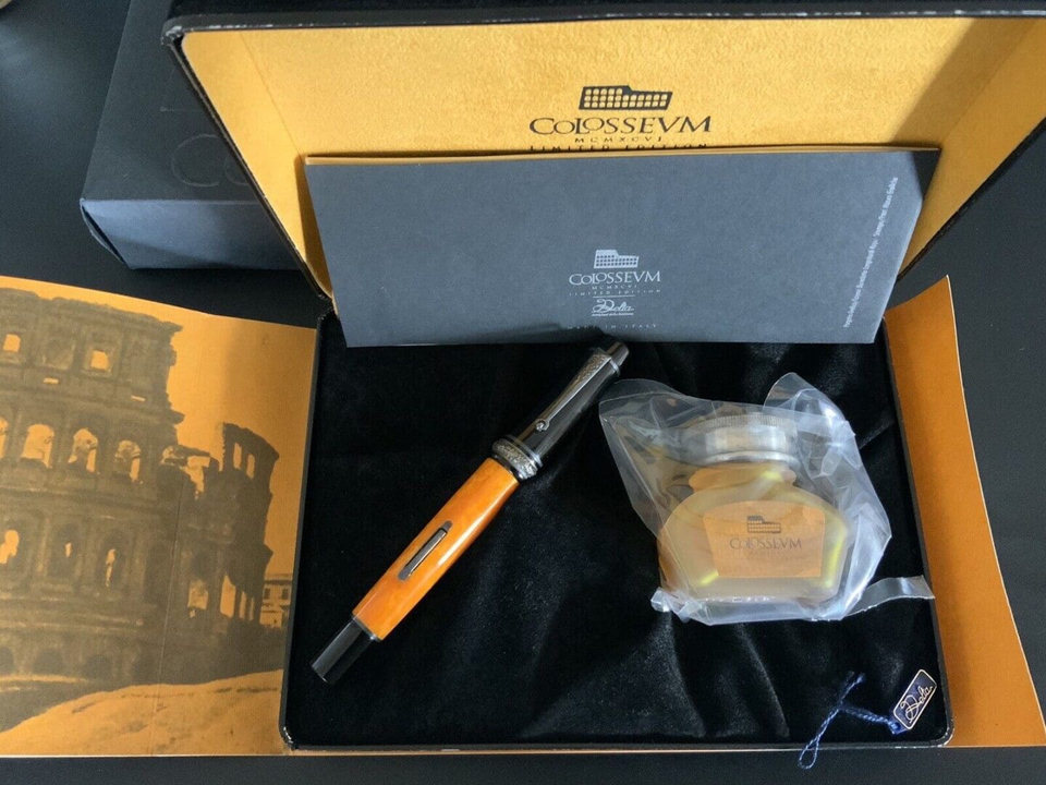Fountain pen set with ink and box.